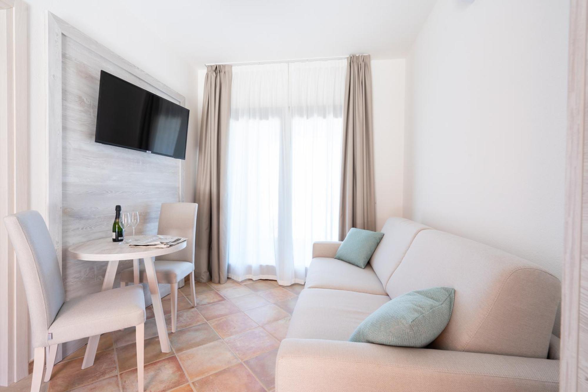 Amareclub Red Sun Village 4* Isola Rossa