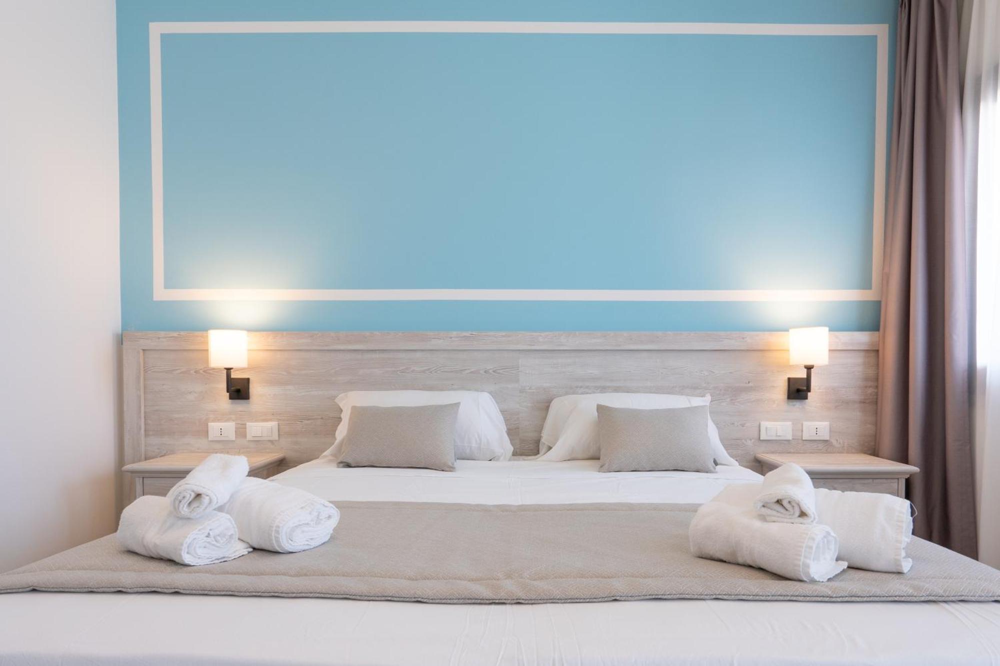 Amareclub Red Sun Village 4* Isola Rossa (Sassari)